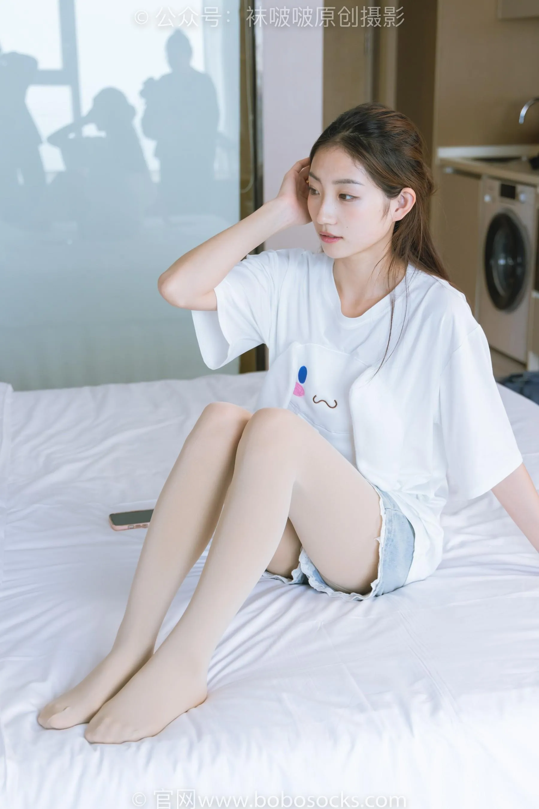 [BoBoSocks袜啵啵]NO.228 小沫-板鞋、厚肉丝、裸足 [90P]插图1